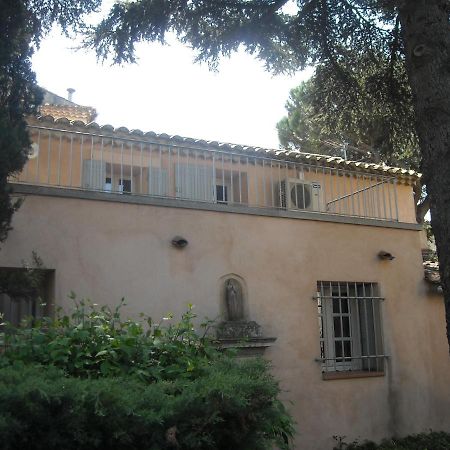 Maison De Ville Aux Couleurs Provencales. Villa Carpentras Exterior photo